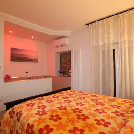 La Maison Du Touriste Apartment *